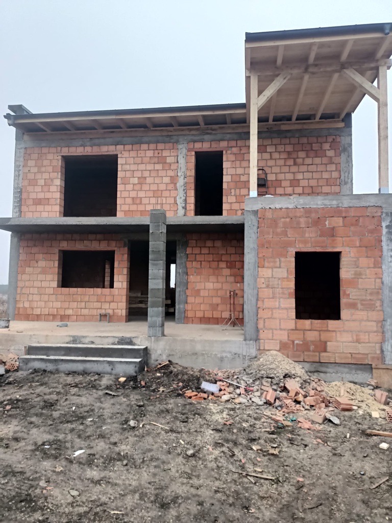 Actual rear construction